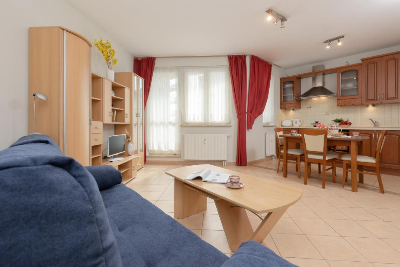 Pejzazowa Apartment Metro Wilanowska Mokotow By Noclegi Renters Warszawa Eksteriør bilde