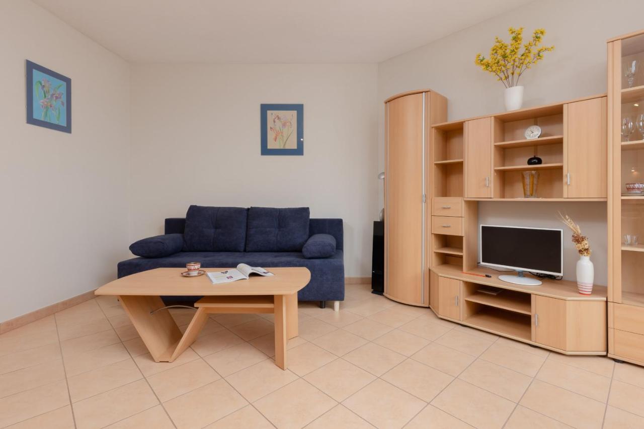 Pejzazowa Apartment Metro Wilanowska Mokotow By Noclegi Renters Warszawa Eksteriør bilde