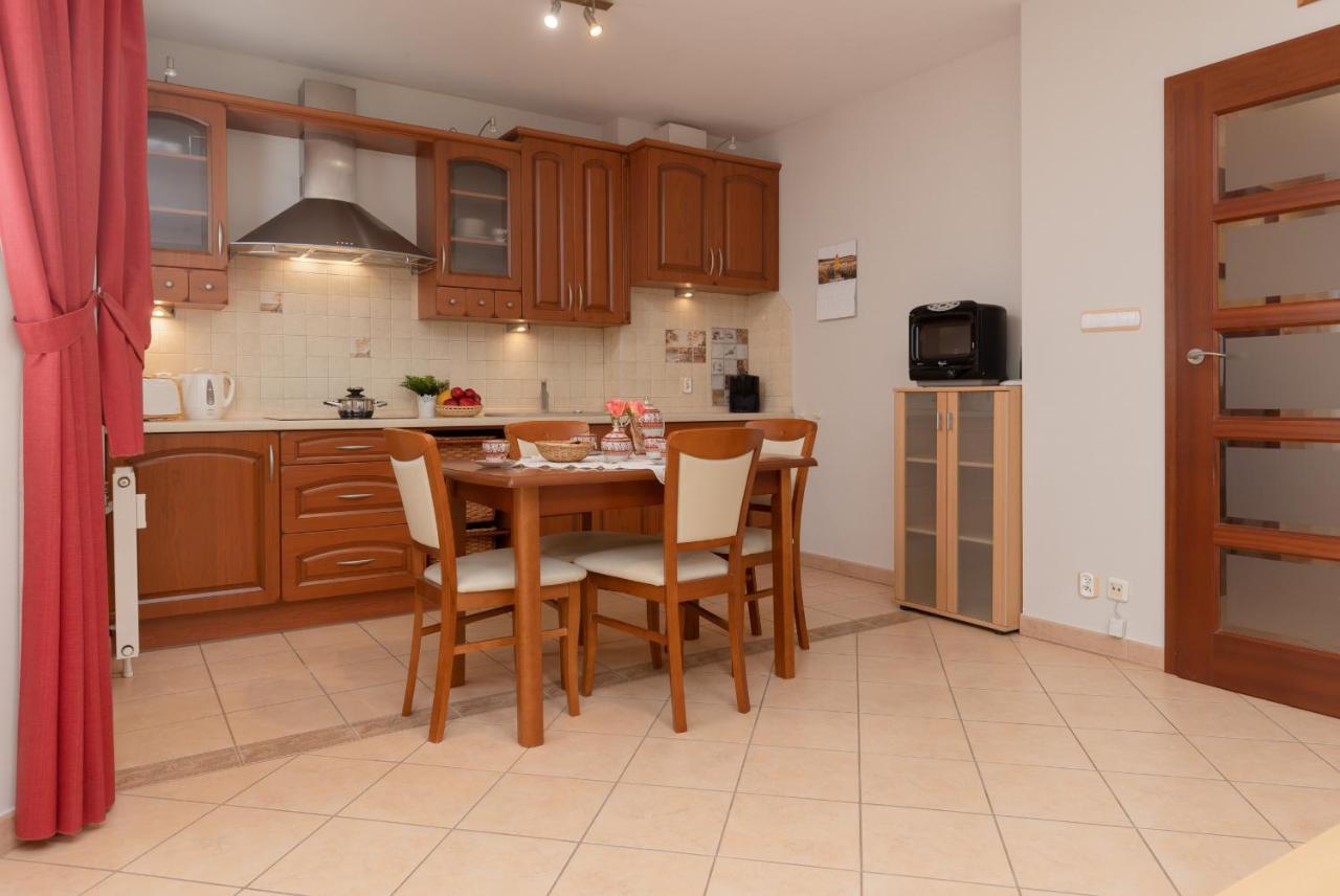 Pejzazowa Apartment Metro Wilanowska Mokotow By Noclegi Renters Warszawa Eksteriør bilde